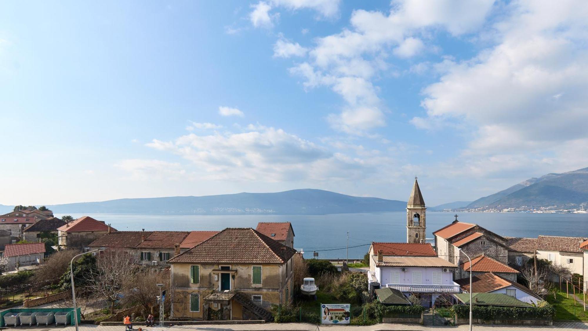 Bayview Apartments Tivat Montenegro Екстер'єр фото