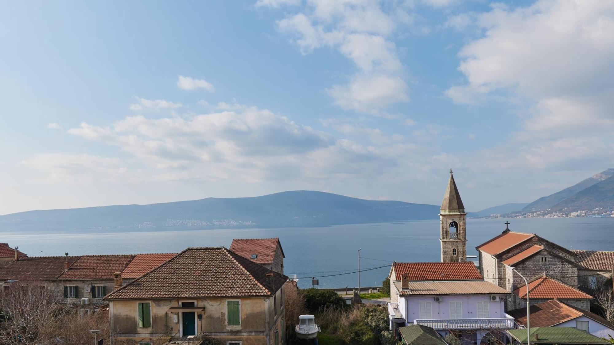 Bayview Apartments Tivat Montenegro Екстер'єр фото