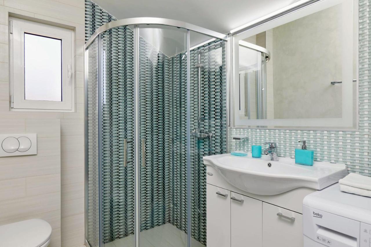 Bayview Apartments Tivat Montenegro Екстер'єр фото