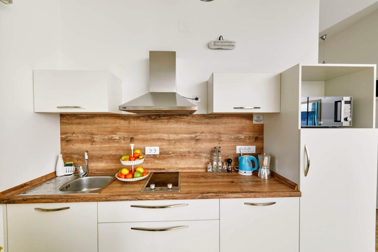 Bayview Apartments Tivat Montenegro Екстер'єр фото
