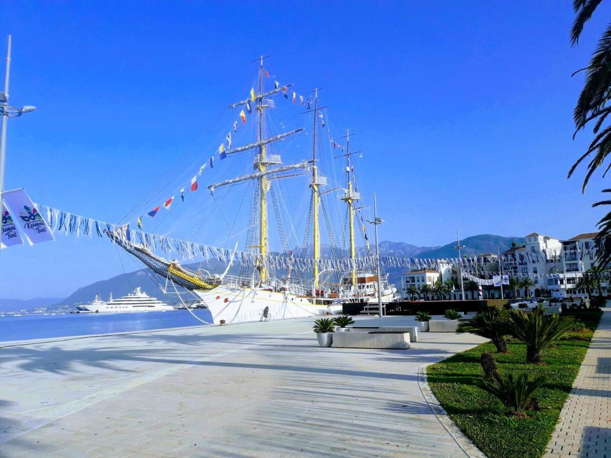 Bayview Apartments Tivat Montenegro Екстер'єр фото
